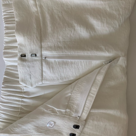 Vince Camuto  NEW women’s solid shorts - size 4 - Picture 5 of 14